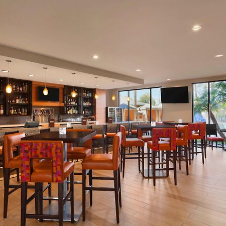 Delta Hotels By Marriott Anaheim Гарден Гров Экстерьер фото