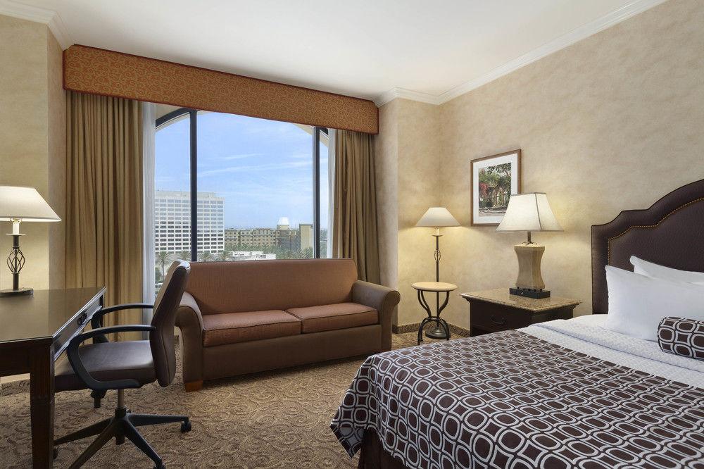 Delta Hotels By Marriott Anaheim Гарден Гров Экстерьер фото