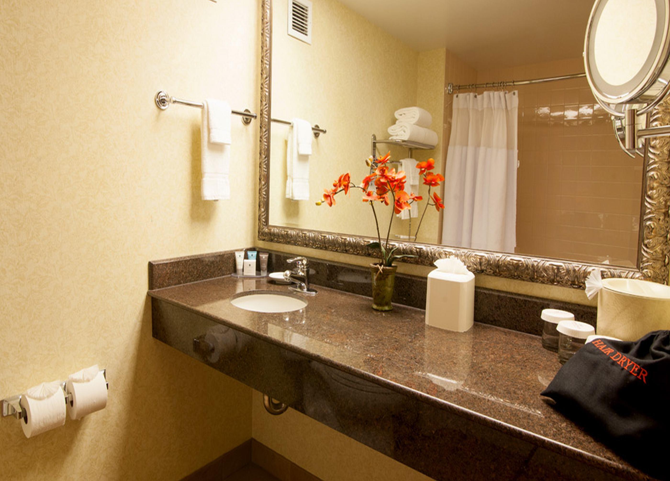 Delta Hotels By Marriott Anaheim Гарден Гров Номер фото