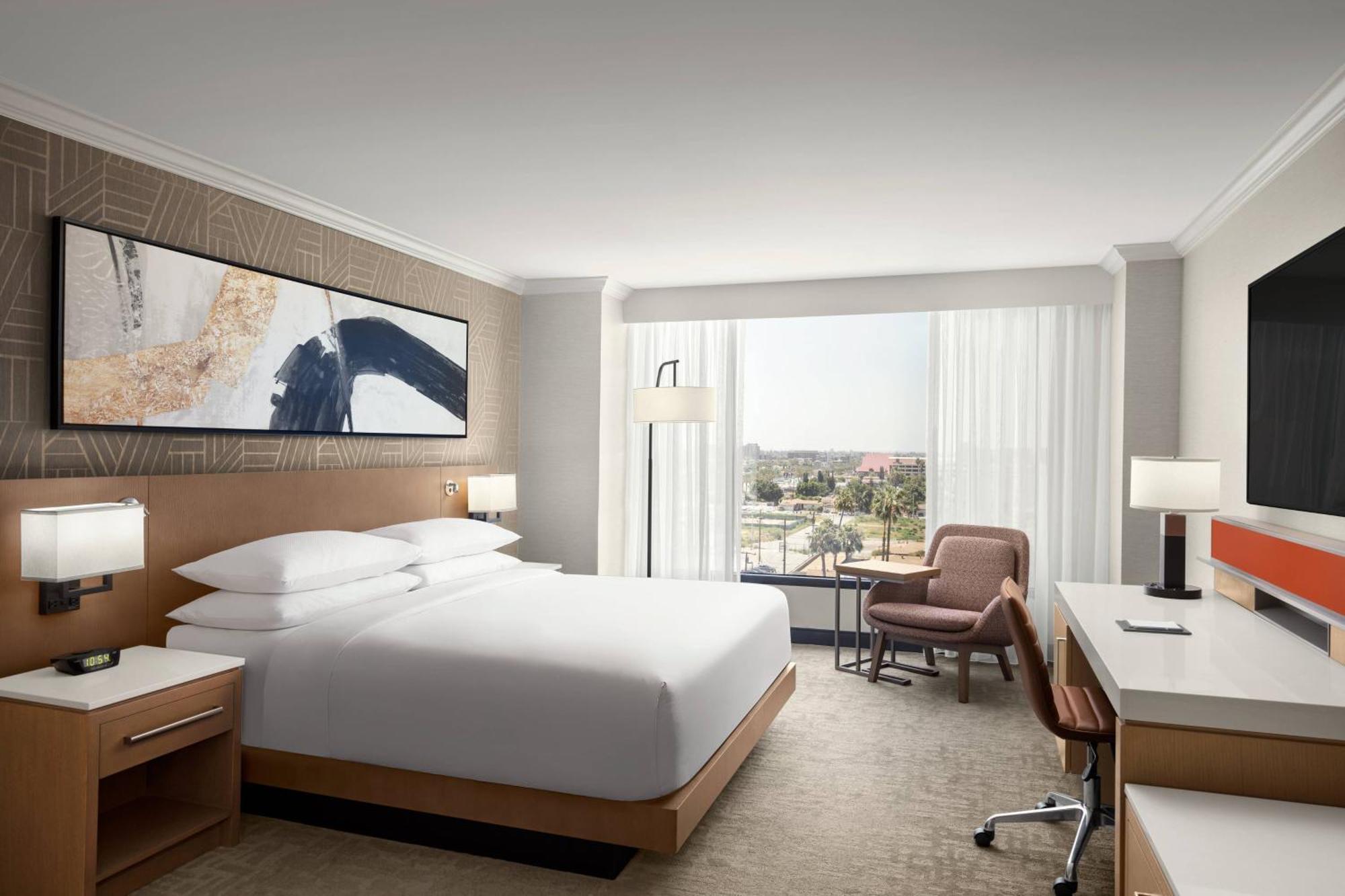 Delta Hotels By Marriott Anaheim Гарден Гров Экстерьер фото